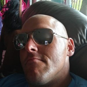 Meet your Posher, Wesley